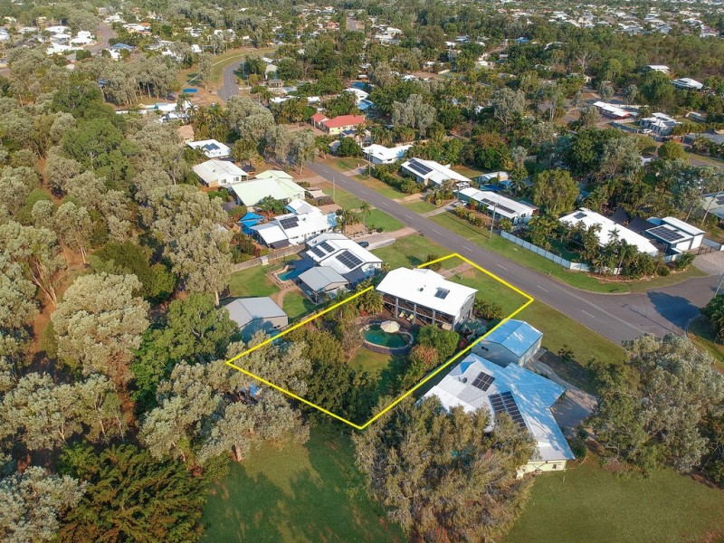 92 Coutts Drive, Bushland Beach QLD 4818