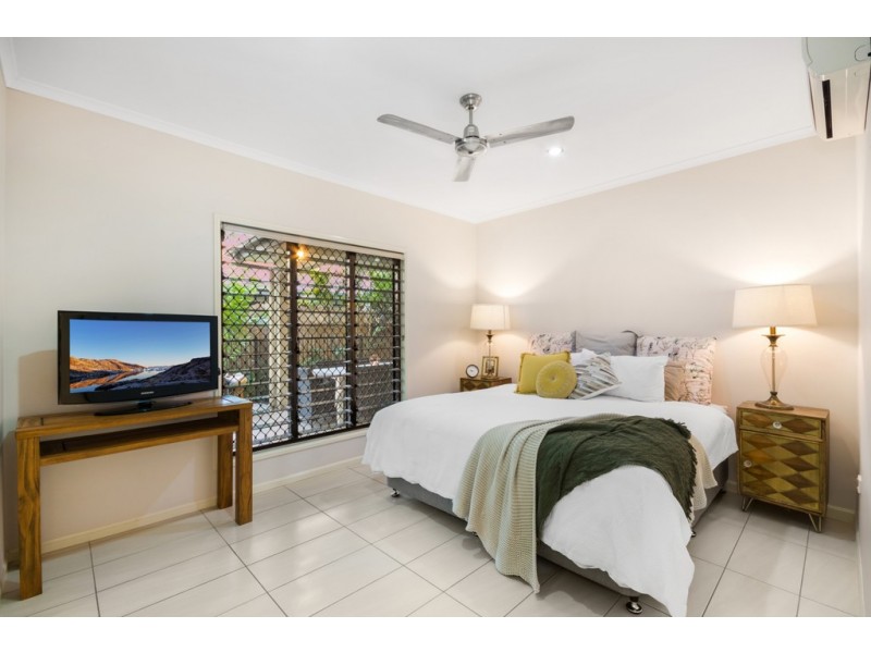 8 Chislett Court, Mount Low QLD 4818