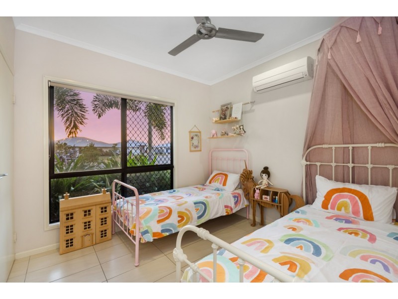 8 Chislett Court, Mount Low QLD 4818