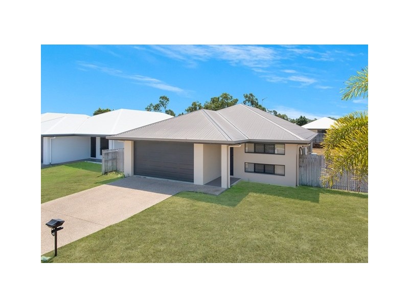 104 Daintree Drive, Bushland Beach QLD 4818