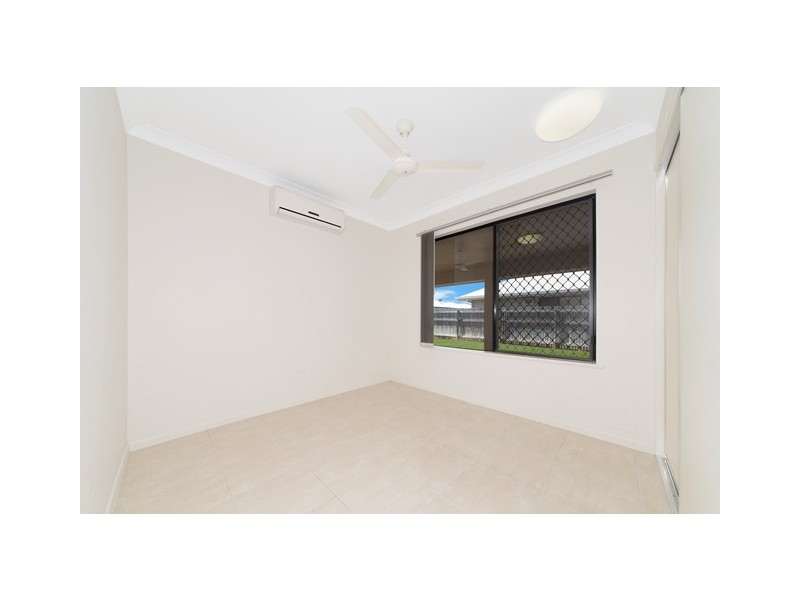 104 Daintree Drive, Bushland Beach QLD 4818