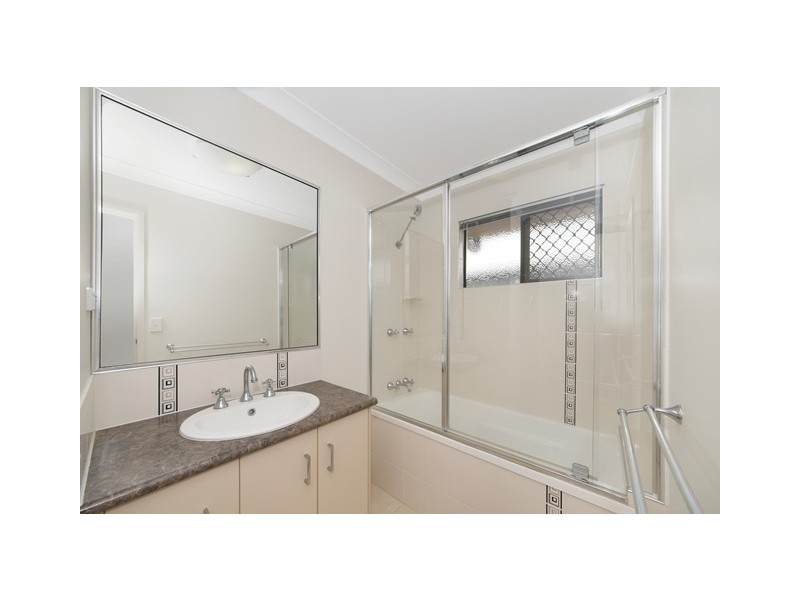 104 Daintree Drive, Bushland Beach QLD 4818