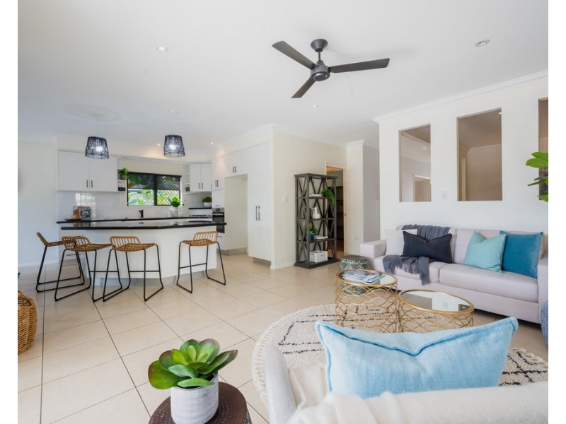 37 Waterview Drive, Bushland Beach QLD 4818