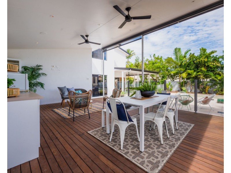 37 Waterview Drive, Bushland Beach QLD 4818