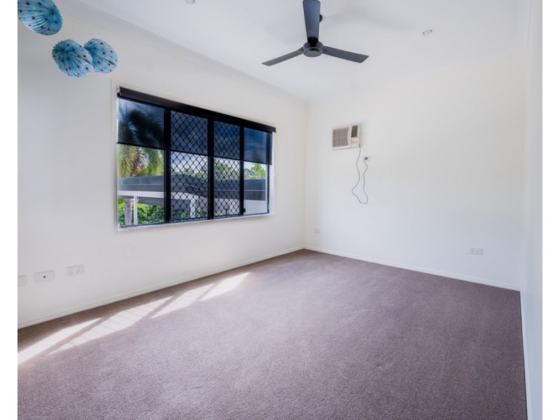 37 Waterview Drive, Bushland Beach QLD 4818