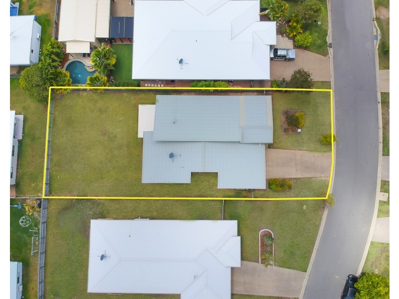 25 Barratonia Way, Mount Low QLD 4818