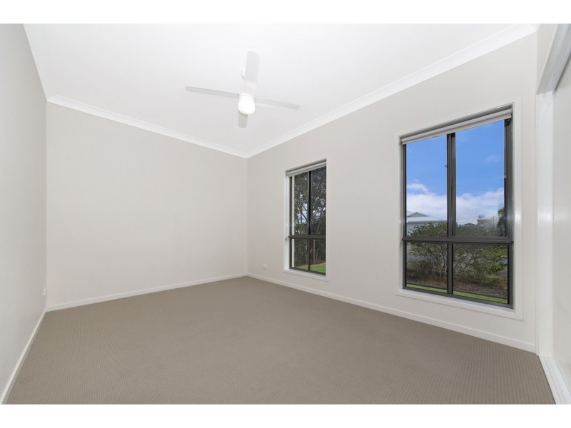 25 Barratonia Way, Mount Low QLD 4818