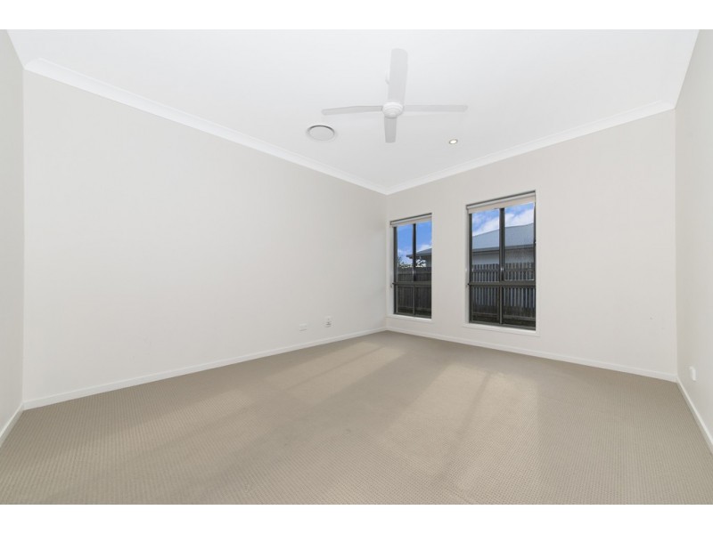 25 Barratonia Way, Mount Low QLD 4818