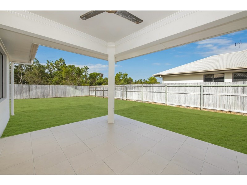 9 Kirrama Court, Bushland Beach QLD 4818