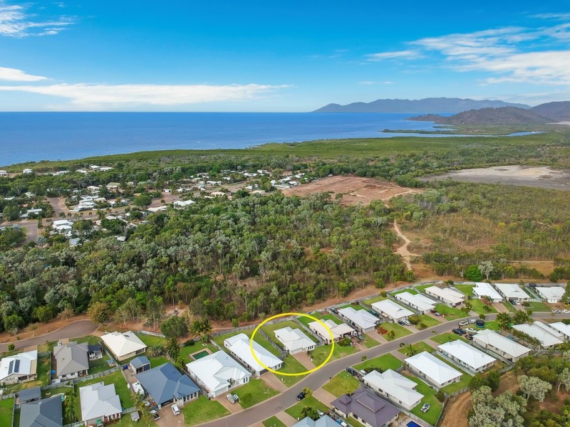 9 Kirrama Court, Bushland Beach QLD 4818