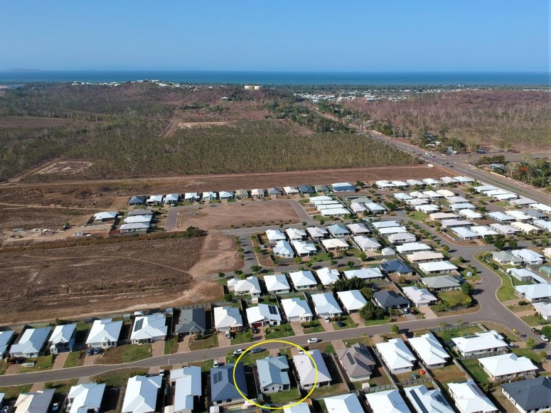 11 Sunburst Street, Mount Low QLD 4818