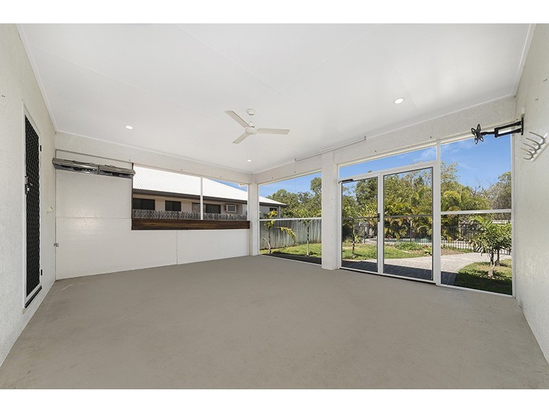 34 Kirrama Court, Bushland Beach QLD 4818
