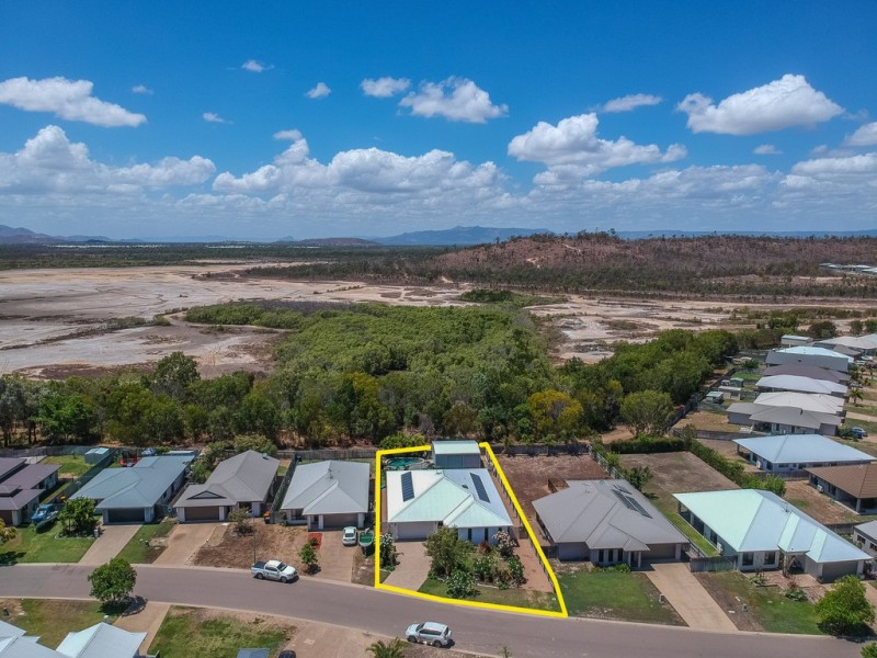 34 Kirrama Court, Bushland Beach QLD 4818