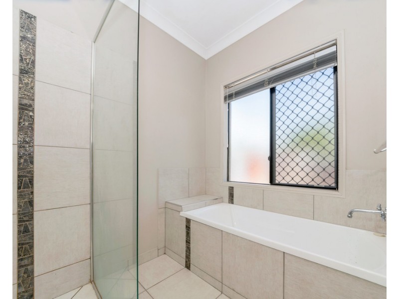 9 Arafura Close, Burdell QLD 4818