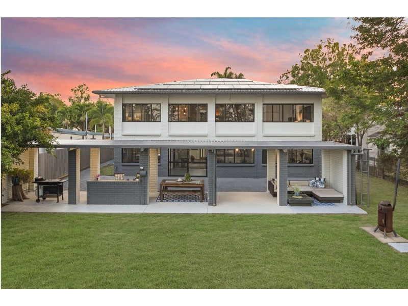 10 The Esplanade, Toolakea QLD 4818