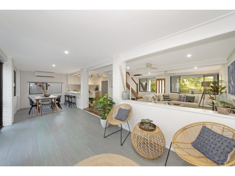 10 The Esplanade, Toolakea QLD 4818
