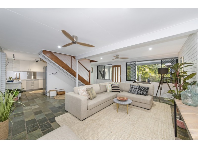 10 The Esplanade, Toolakea QLD 4818
