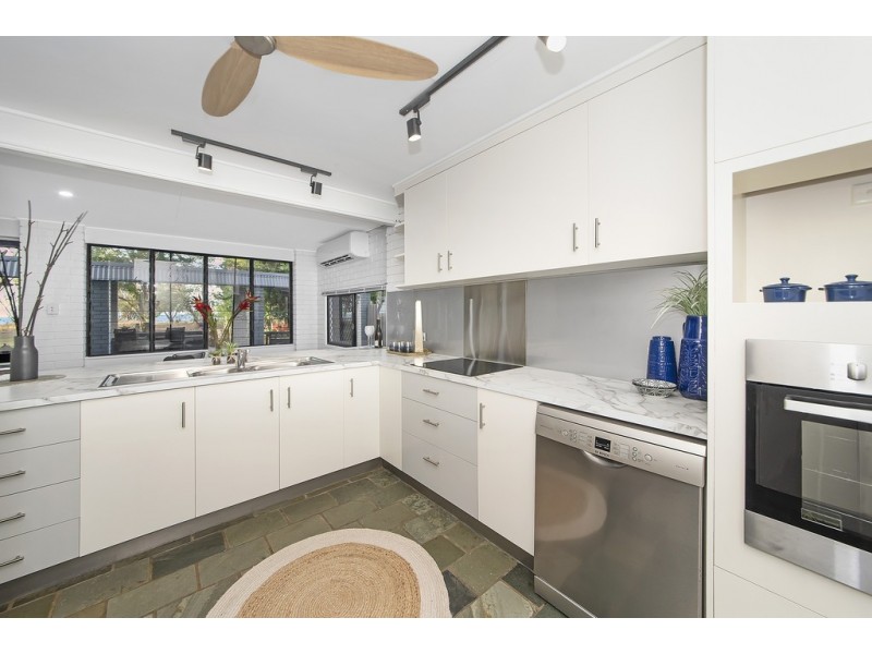 10 The Esplanade, Toolakea QLD 4818