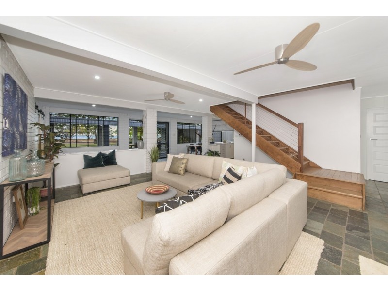 10 The Esplanade, Toolakea QLD 4818