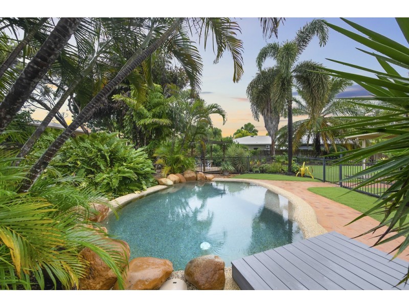 105 Marina Drive, Bushland Beach QLD 4818