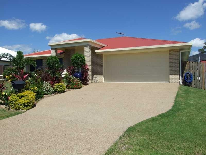 26 Donostia Crescent, Bushland Beach QLD 4818