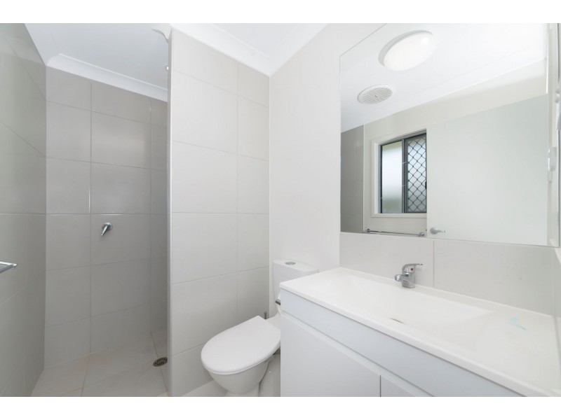 65 Fremont Street, Mount Low QLD 4818