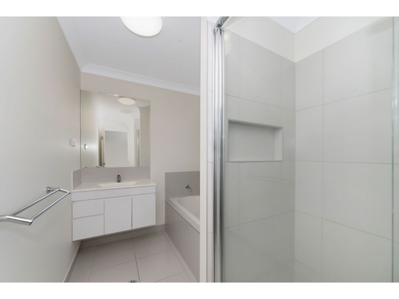 65 Fremont Street, Mount Low QLD 4818