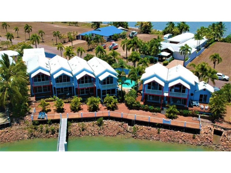 1 Poinciana Boulevard, Cardwell QLD 4849