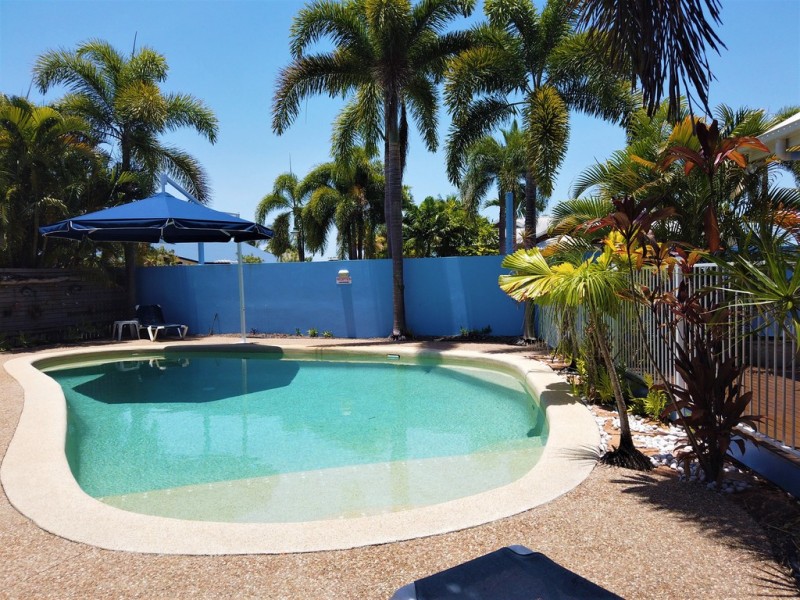 1 Poinciana Boulevard, Cardwell QLD 4849