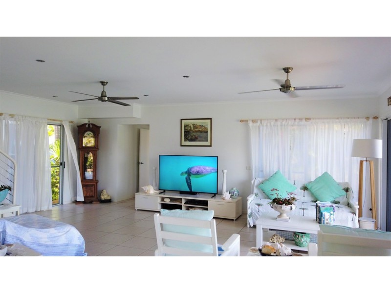 1 Poinciana Boulevard, Cardwell QLD 4849