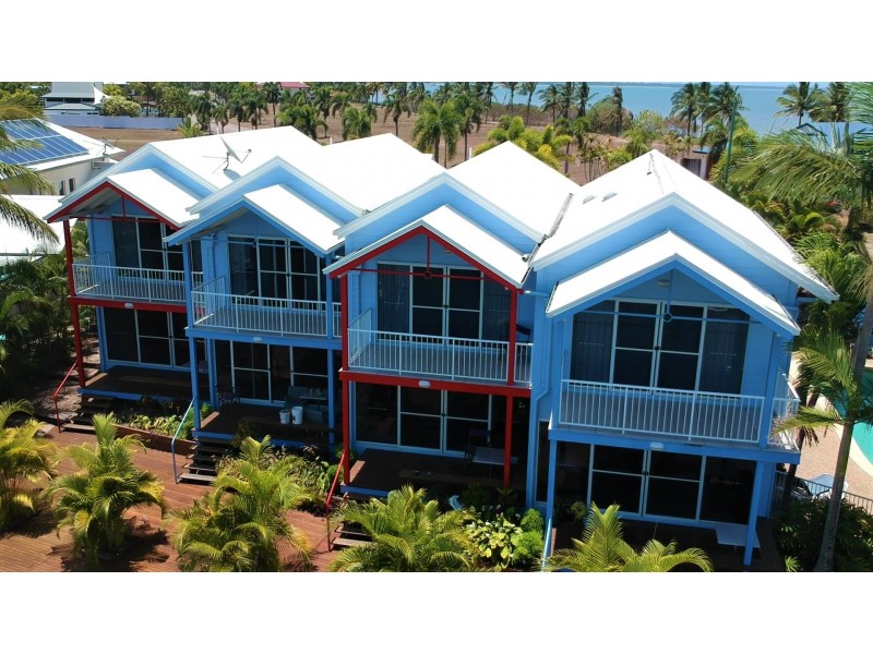 1 Poinciana Boulevard, Cardwell QLD 4849