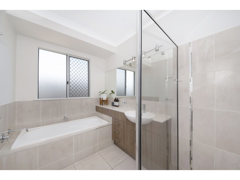 19 Pongamia Parade, Mount Low QLD 4818