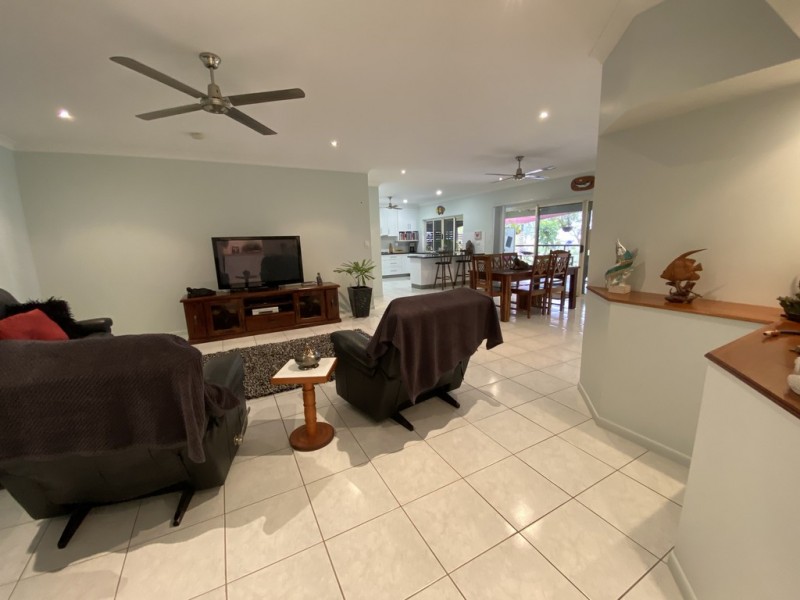 18 The Esplanade, Toolakea QLD 4818