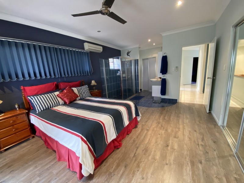 18 The Esplanade, Toolakea QLD 4818