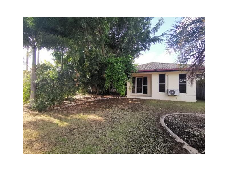 2 Hickory Court, Bushland Beach QLD 4818