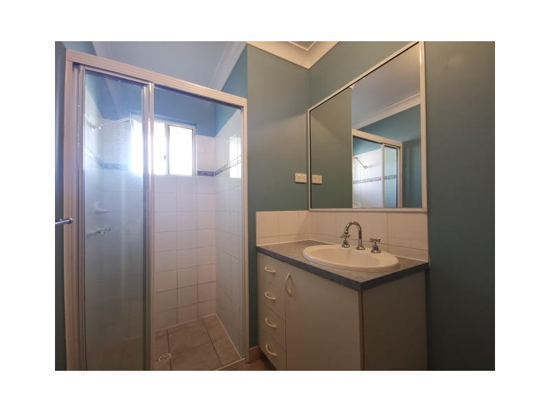 2 Hickory Court, Bushland Beach QLD 4818