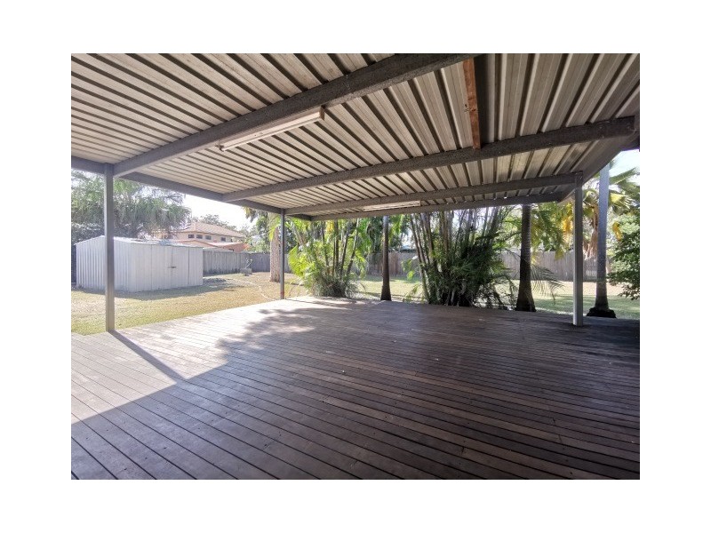 2 Hickory Court, Bushland Beach QLD 4818