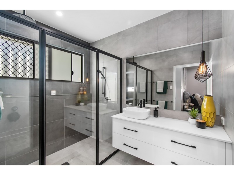 7 Pasco Drive, Burdell QLD 4818