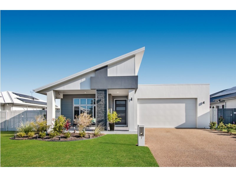 7 Pasco Drive, Burdell QLD 4818