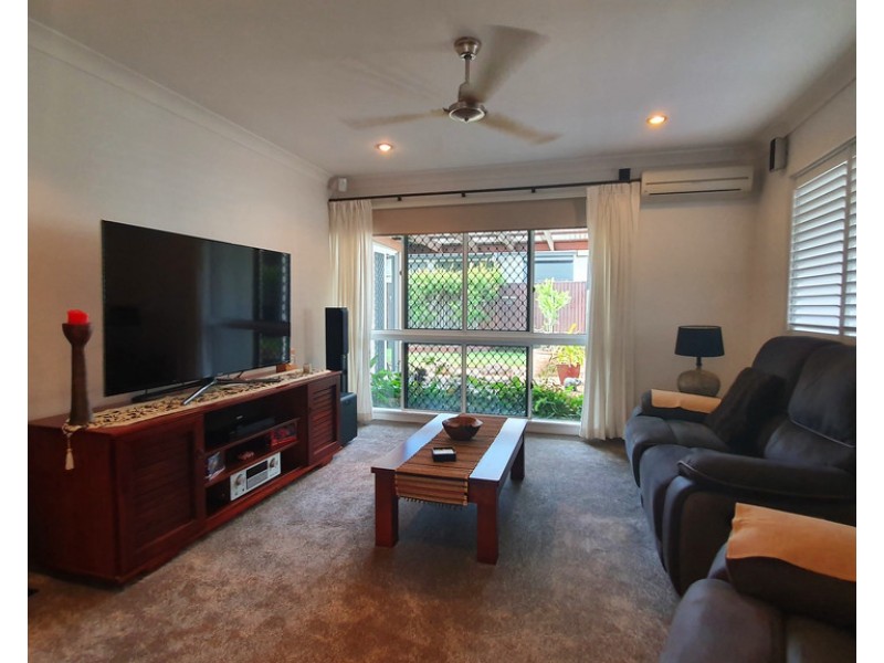 17 Shutehaven Circuit, Bushland Beach QLD 4818