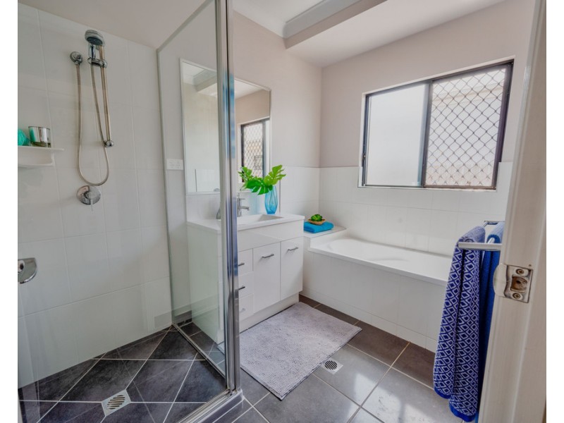 3 Huntsmans Crescent, Shaw QLD 4818