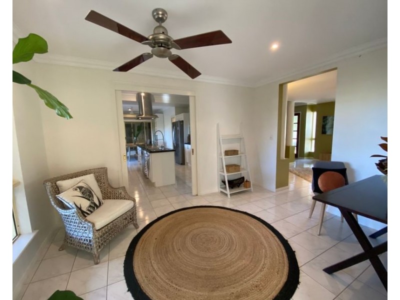 23 Manuka Court, Bushland Beach QLD 4818