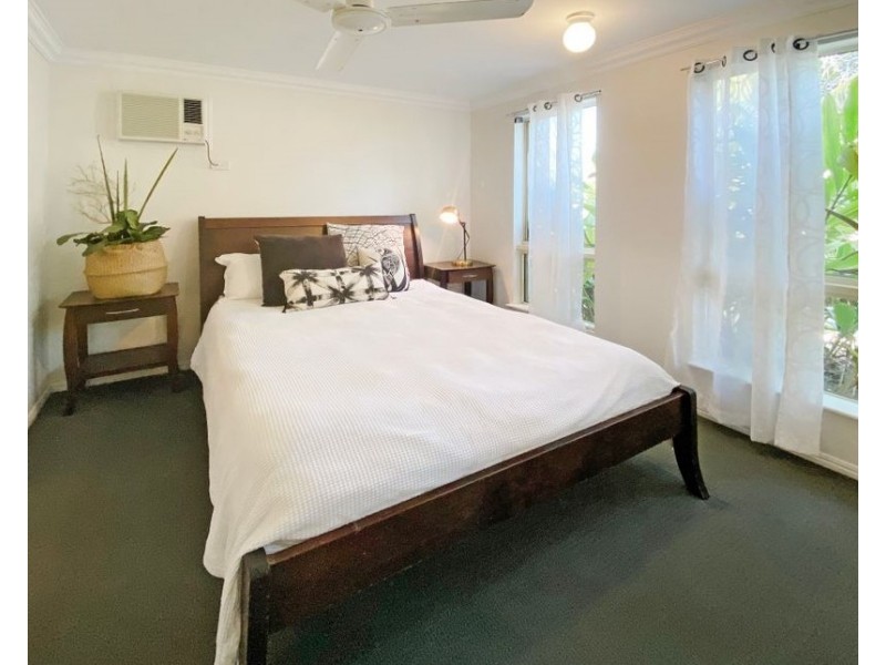 23 Manuka Court, Bushland Beach QLD 4818