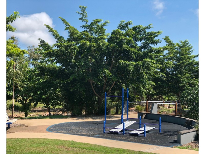 10 Speargrass Parade, Mount Low QLD 4818