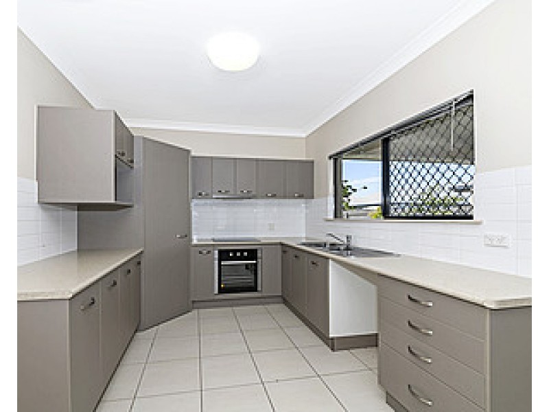 51 Daintree Drive, Bushland Beach QLD 4818