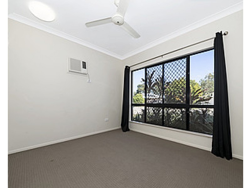 51 Daintree Drive, Bushland Beach QLD 4818
