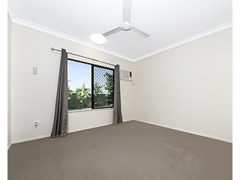 51 Daintree Drive, Bushland Beach QLD 4818