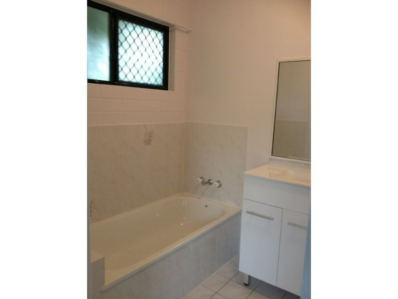 8 Biraldo Court, Burdell QLD 4818