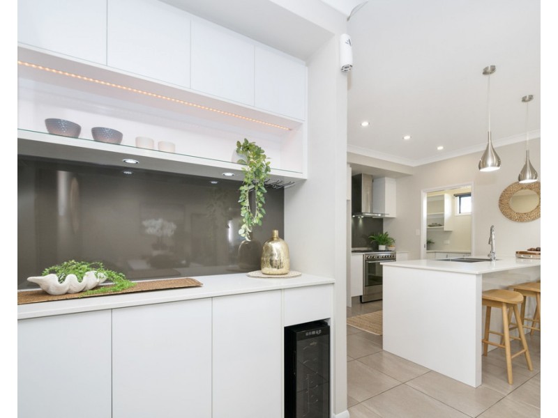 3 Anjota Street, Burdell QLD 4818