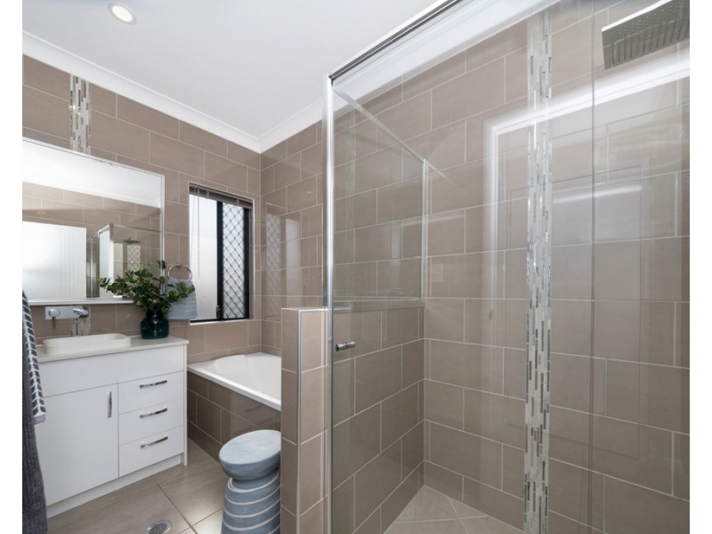 3 Anjota Street, Burdell QLD 4818